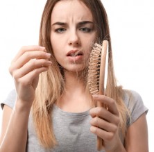 पित्त दोष से असमयक होते सफेद बाल